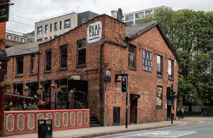 Nightlife in Manchester: The Ultimate Guide to a Great Night Out