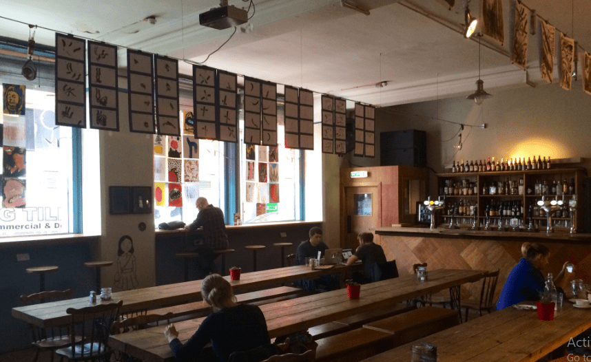 Nightlife in Manchester: The Ultimate Guide to a Great Night Out